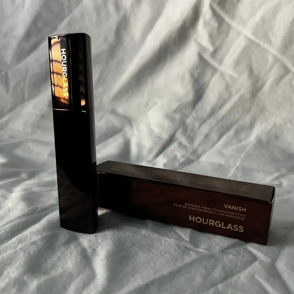 Hourglass  Vanish™ Seamless Finish Foundation Stick | Buff | Flawed